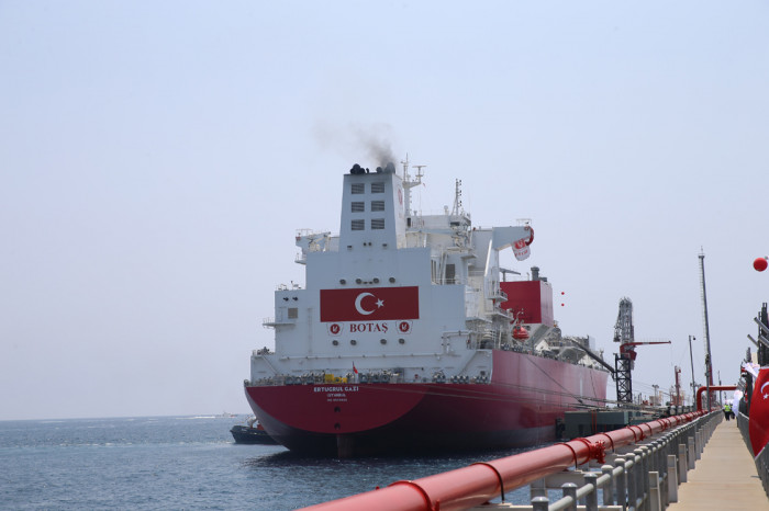 Türkiye'nin İlk Doğal Gaz Depolama Gemisi Ertuğrul Gazi Hizmete Girdi