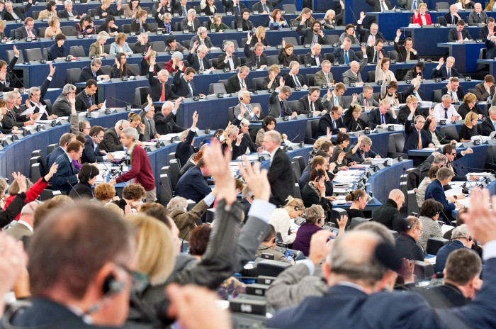Avrupa Parlamentosu, Enerji Şartı Anlaşması'ndan Çıkılmasını Onayladı
