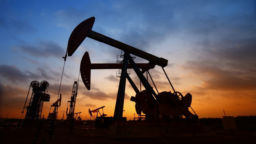 IEA Küresel Petrol Talebi Öngörüsünü Yukarı Yönlü Revize Etti