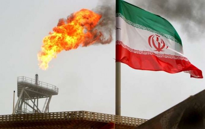İran’ın Petrol Geliri 8 Yılda 100 Milyar Dolar Azaldı